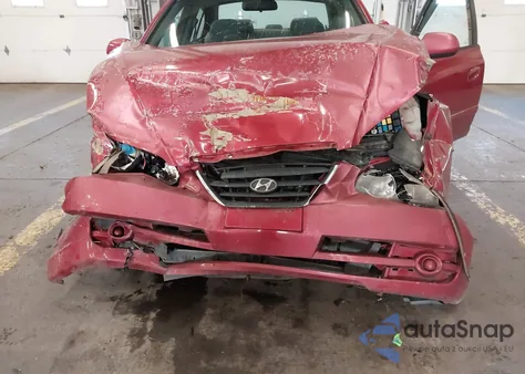 2004 Hyundai Elantra Gls/Gt z USA, uszkodzony, nr VIN KMHDN46DX4U783861